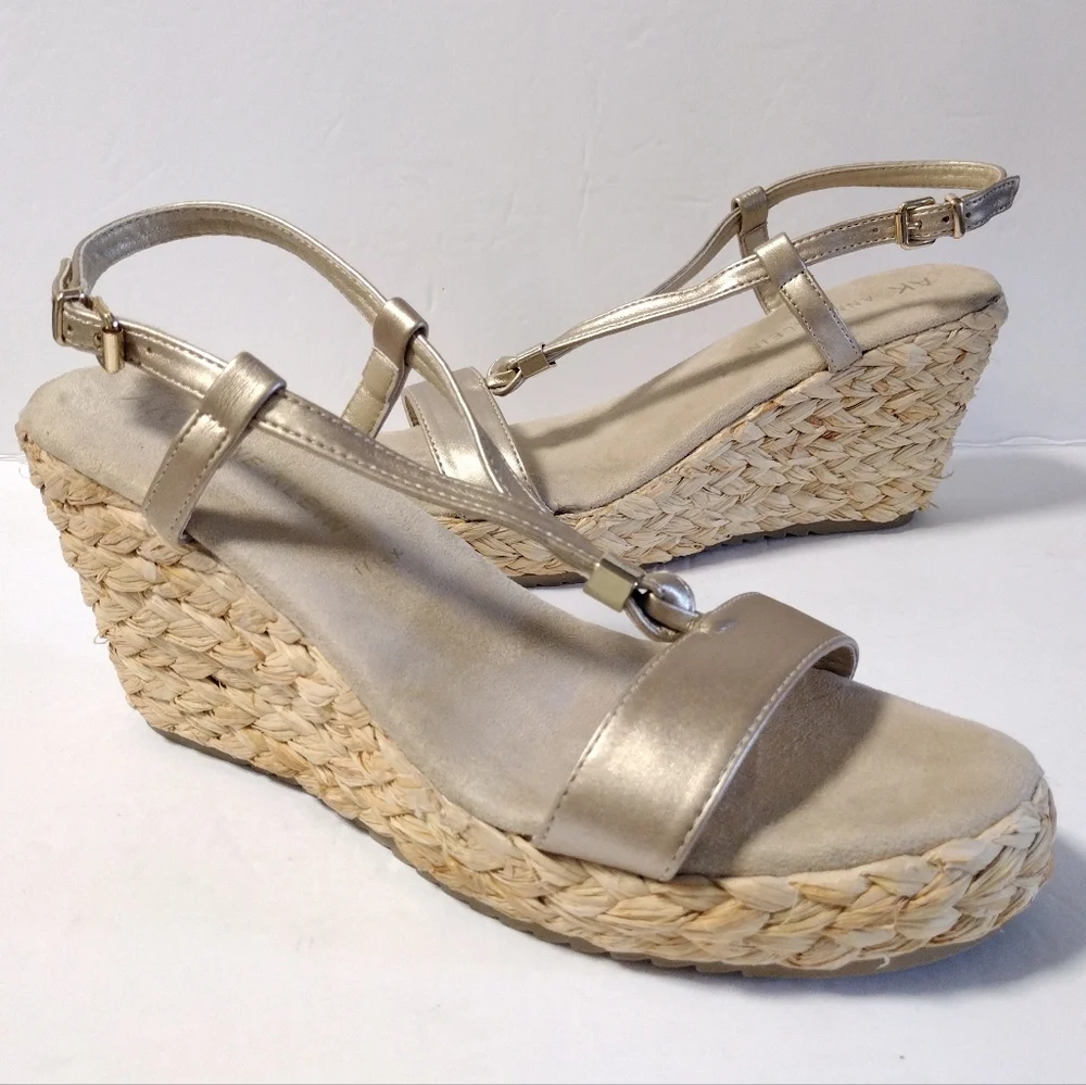 Anne Klein Women's Wanessa Wedge Platform Slingback Sandals Gold Size 11